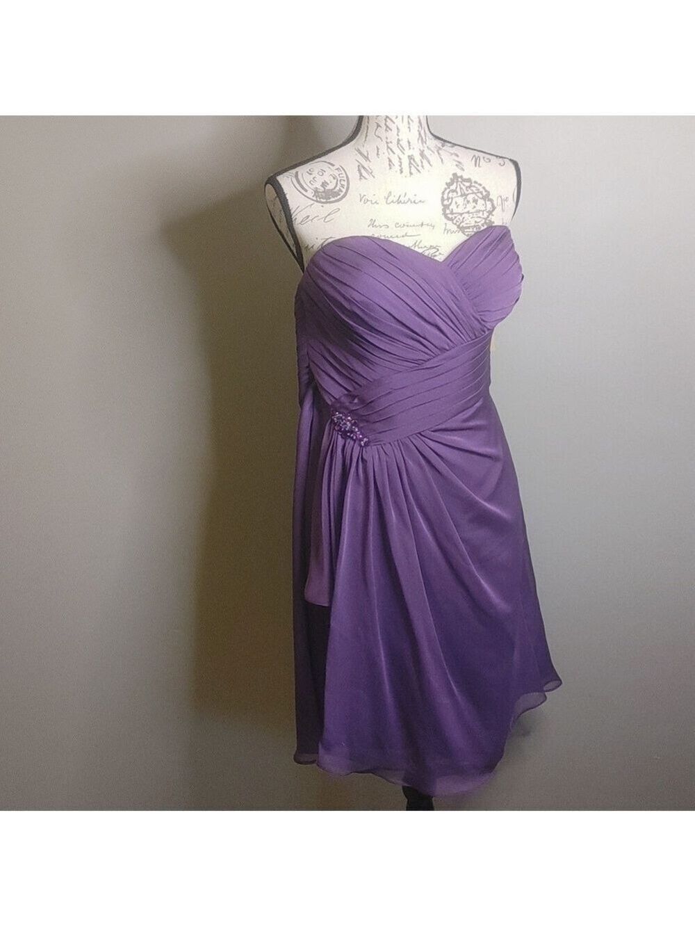 Symphony By Venus Size 16 Prom Dress Purple Short Sweetheart Neckline Strapless